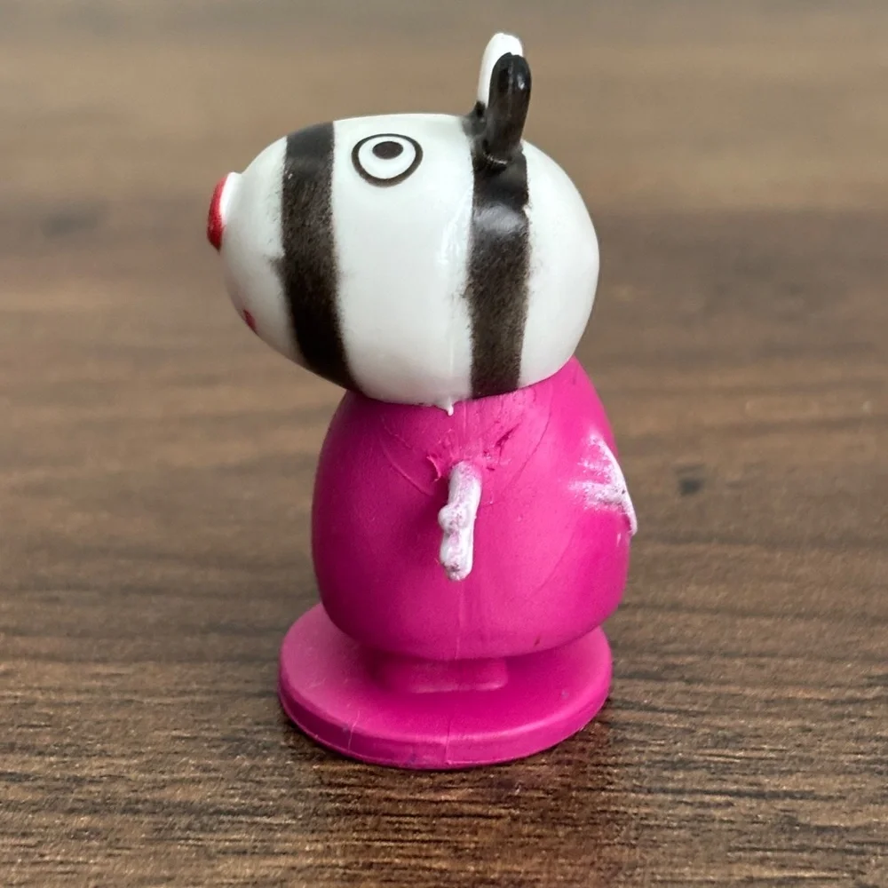 * PEPPA PIG Friend Vintage ZOE ZEBRA PVC Pink Shirt Toy Figure 2003 Cake Topper